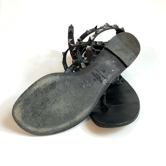 Valentino Garavani Noir Black Rockstud Thong Gladiator Sandals - Picture 5 of 12